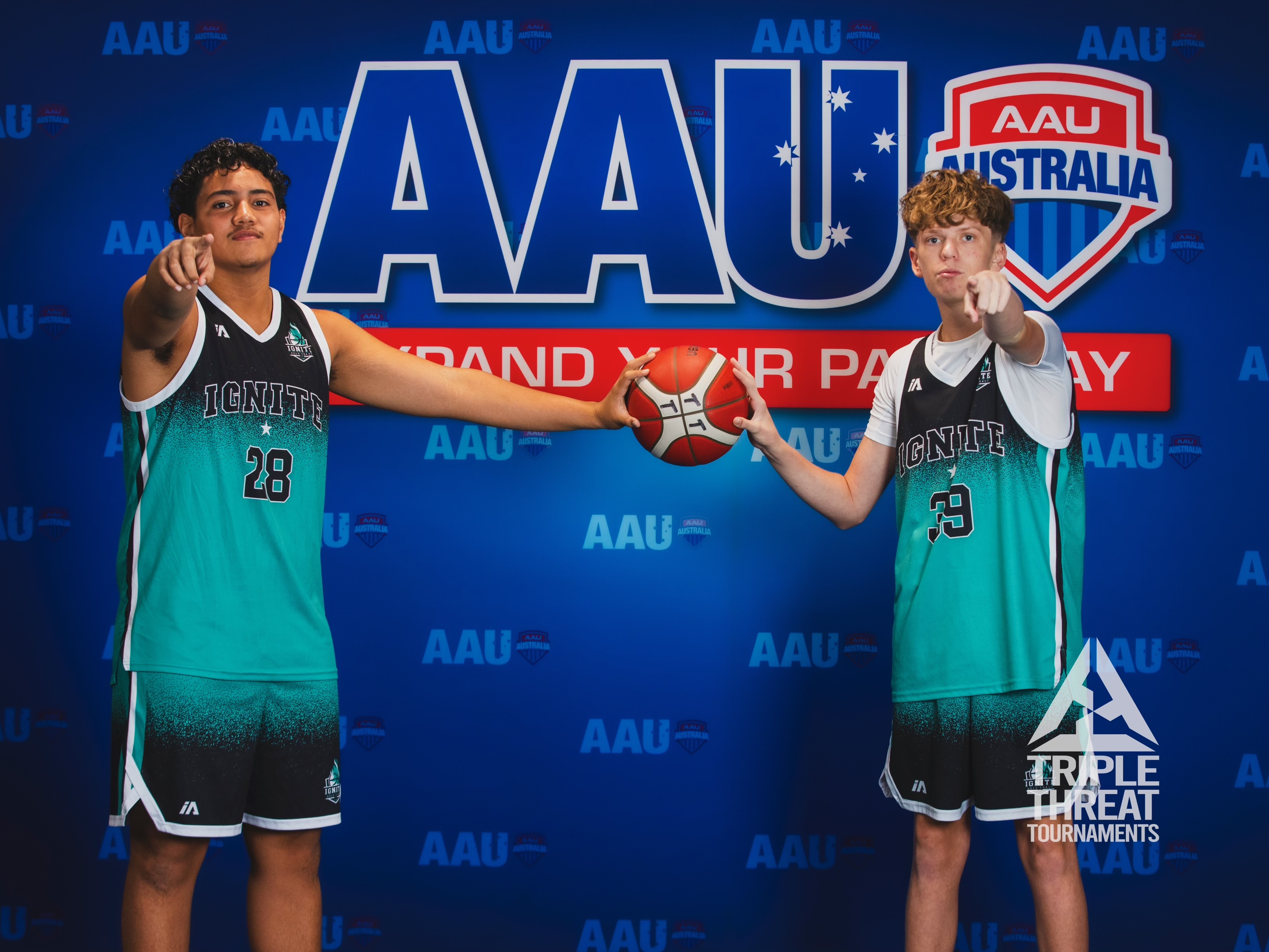 GC Ignite players together